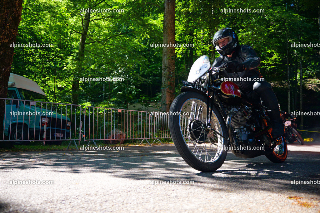 P1026091 | Erleben Sie atemberaubende, hochqualitative Fotos Ihrer Fahrt entlang der malerischen Alpenstraßen. Besuchen Sie alpineshots.com, um professionelle Aufnahmen Ihrer unvergesslichen Reise zu finden und zu kaufen - Realisiert mit Pictrs.com