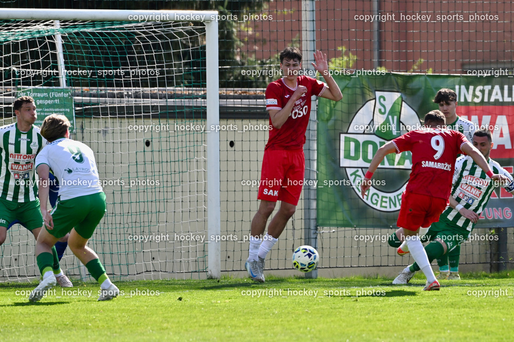 SV Donau Klagenfurt vs. SAK | #9 Sinan Samardzic SAK, #11 Luka Jerin SAK, #9 Leo Petzner SV Donau,  #39 Marko Latincic SV Donau,  Tor SAK, SV Donau Klagenfurt vs. SAK, SV Donau Klagenfurt vs. SAK am 11.04.2026 in Klagenfurt (Sportplat Donau ), Austria, (Photo by Bernd Stefan)