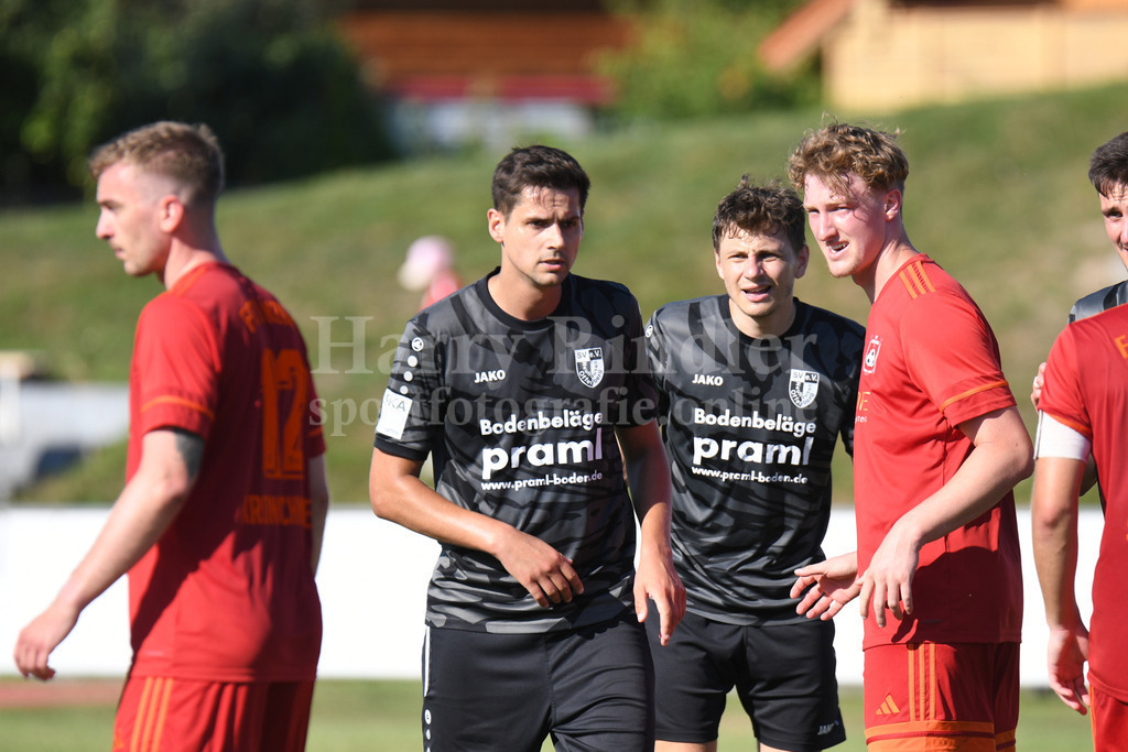 Testspiel SV Neuhausen/Offenberg : FC Künzing | Kilian Schwarzmüller - Realisiert mit Pictrs.com