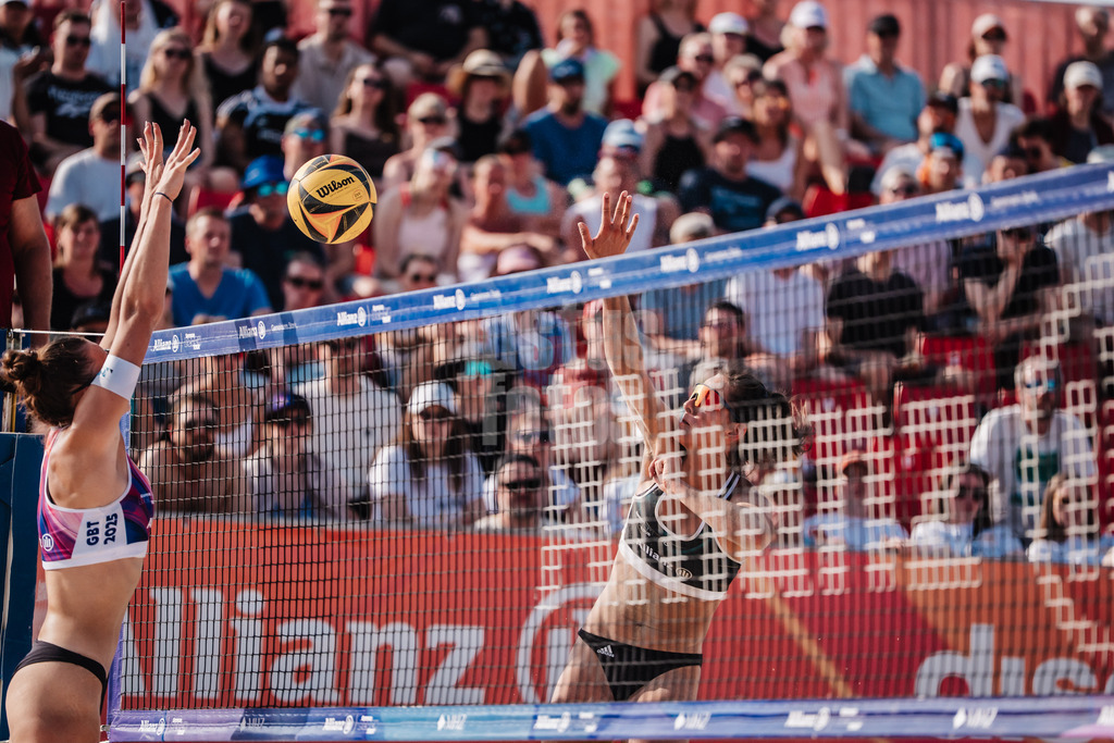 Beachvolleyball | Frauen | Allianz German Beach Tour 2025 | Tourstop Bremen | 14.06.2025 | Sophia Neuss beim Angriff
