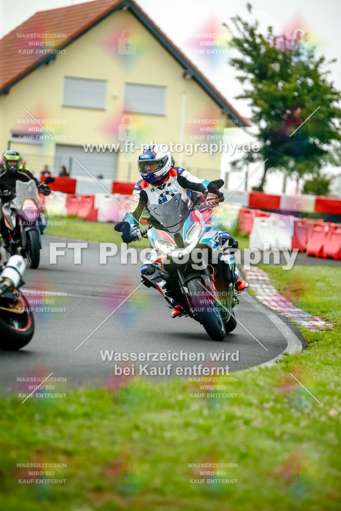 VBK-3772 | Hier findet Ihr Bilder von Touristenfahrten auf der Nürburgring Nordschleife oder von anderen Veranstaltungen die ich besucht habe. Viel Spass beim Durch Schauen 