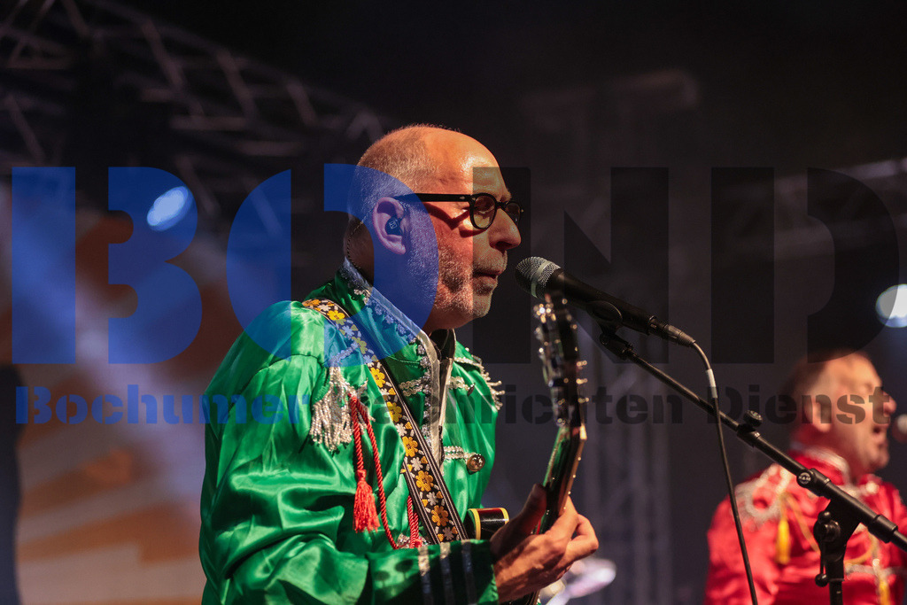 SES_GEBZFR20250828-17 | bond - Realisiert mit Pictrs.com