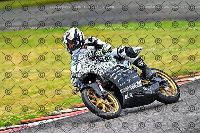 25bt02-0285 | markuskiefer.com - Realisiert mit Pictrs.com