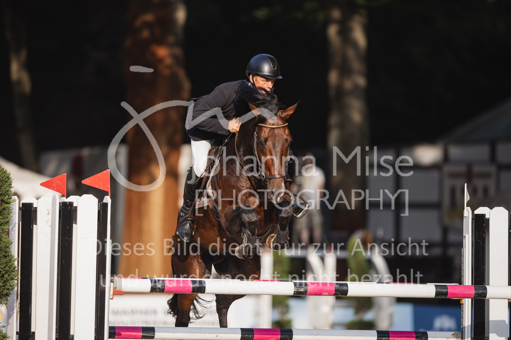 230910_OWLCh_Youngster7y-714 | Deine schönsten Turniermomente als professionelle Fotos! Entdecke hochwertige Pferdesport-Fotografie im Online-Shop. Jetzt Fotos finden & bestellen!