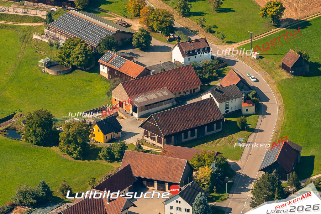 Schrägluftbild  Weiherzant  Ursensollen - Das Luftbild wurde 2025 vom UL-Flugzeug heraus erstellt ( keine Drohne ) - Hochauflösende Luftaufnahme -Nicht vergleichbar mit Google Maps oder Satelittenbilder- Die Geschenkidee !Mit Lizenz und Bildrechte bestellbar