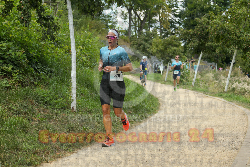 250824_1420_EX1_5890 | Sportfotografie im Rhein-Sieg Kreis, Köln, Bonn, NRW, Rheinland Pfalz, Hessen, etc. Unser Tätigkeitsfeld umfasst den Laufsport vom Volkslauf über den Marathon, Duathlon, Triathon bis zum Ultralauf wie Kölnpfad Ultra oder Schindertrail.