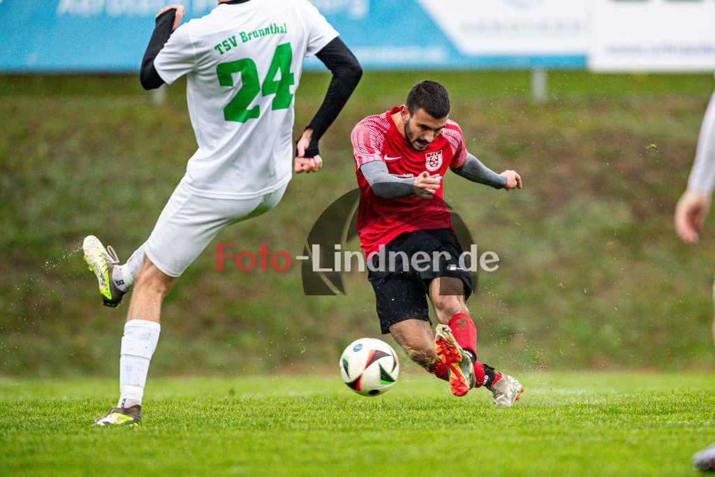 TSV Peißenberg gegen TSV Brunnthal | Fußball Kreisliga Herren Oberbayern Zugspitze Gruppe 1 2024/25, TSV Peißenberg gegen TSV Brunnthal, 20241003,Schuss Dennis MULAJ (TSV Peißenberg 9),2024-10-03 in Peißenberg (Sportpark Peißenberg), Dennis MULAJ (TSV Peißenberg 9)Copyright: WolfgangxLindner www.foto-lindner.de