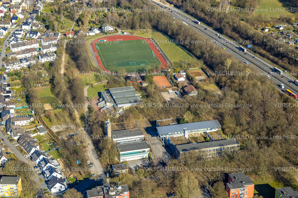 Hagen250302578 | Luftbild, Sportplatz Fußballstadion Sportgemeinschaft Vorhalle 09 Fußball e.V., Vorhalle, Hauptschule Geschwister-Scholl Vorhalle, Hagen, Ruhrgebiet, Nordrhein-Westfalen, Deutschland