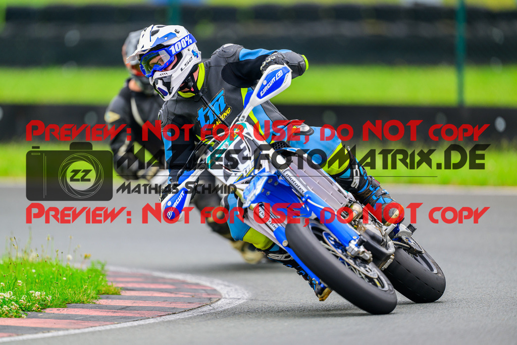 MaZZes_FotoMatrix_240622_6007705_4928 | UE40