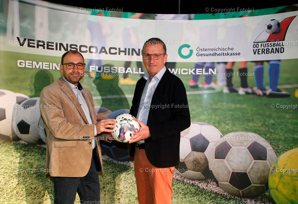 VEREINSCOACHING2023_02 | V.L.ALBERT MARINGER (OOEGKK) UND DR.GERHARD GOETSCHHOFER (OOEFV)
