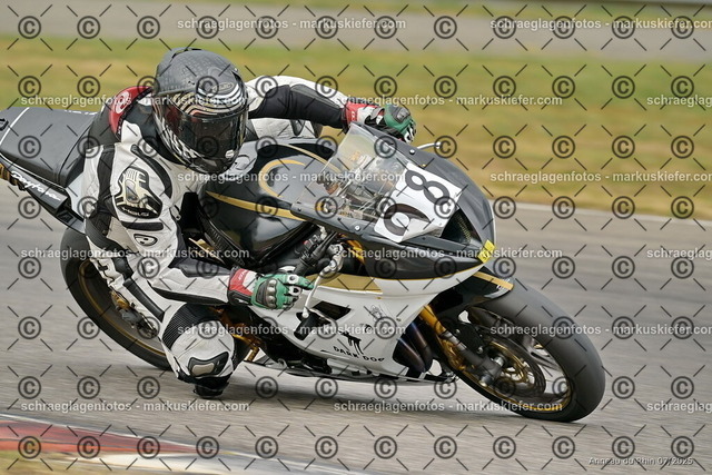 25bt05-0362 | markuskiefer.com - Realisiert mit Pictrs.com