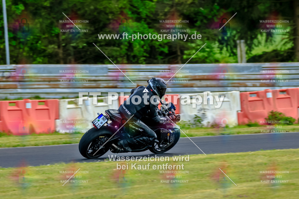 _OTO2505 | Hier findet Ihr Bilder von Touristenfahrten auf der Nürburgring Nordschleife oder von anderen Veranstaltungen die ich besucht habe. Viel Spass beim Durch Schauen 