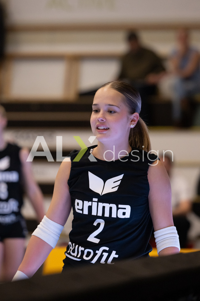 Volleyball I Frauen I Saison 2025-2026 I Volleyball NLA | Women I 1/2 Finals I  VC Kanti Schaffhausen - Sm'Aesch Pfeffingen I 18.03.2026 | 2 Kimi Schnegg (CH) (VC Kanti Schaffhausen) – Libera - Realisiert mit Pictrs.com