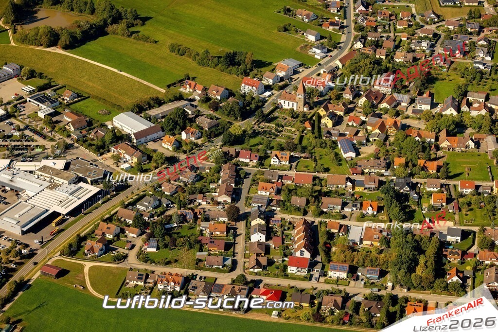 Das Luftbild zeigt : Elpersdorf Ansbach - Die Luftaufnahme wurde 2023 vom UL-Flugzeug aus erstellt ( keine Drohne ) - Hochauflösende Luftaufnahme - Für grossformatige Ausdrucke geeignet. Die Geschenkidee !Mit Lizenz und Bildrechte bestellbar