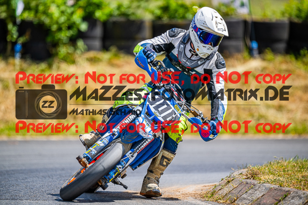 MaZZes_FotoMatrix_220529_8212 | Fotograf Mathias Schmid
Sportfotograf,
Eventfotograf,
Hochzeitsfotograf,
Portraitfotograf