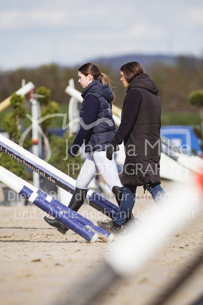 260404_Fruehlingsfest_Stil-L1-574 | Deine schönsten Turniermomente als professionelle Fotos! Entdecke hochwertige Pferdesport-Fotografie im Online-Shop. Jetzt Fotos finden & bestellen!