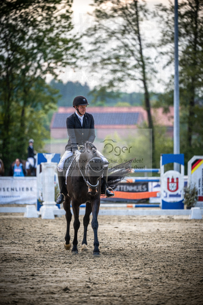 DOS_4369 | Reitturnier Venne - Realisiert mit Pictrs.com