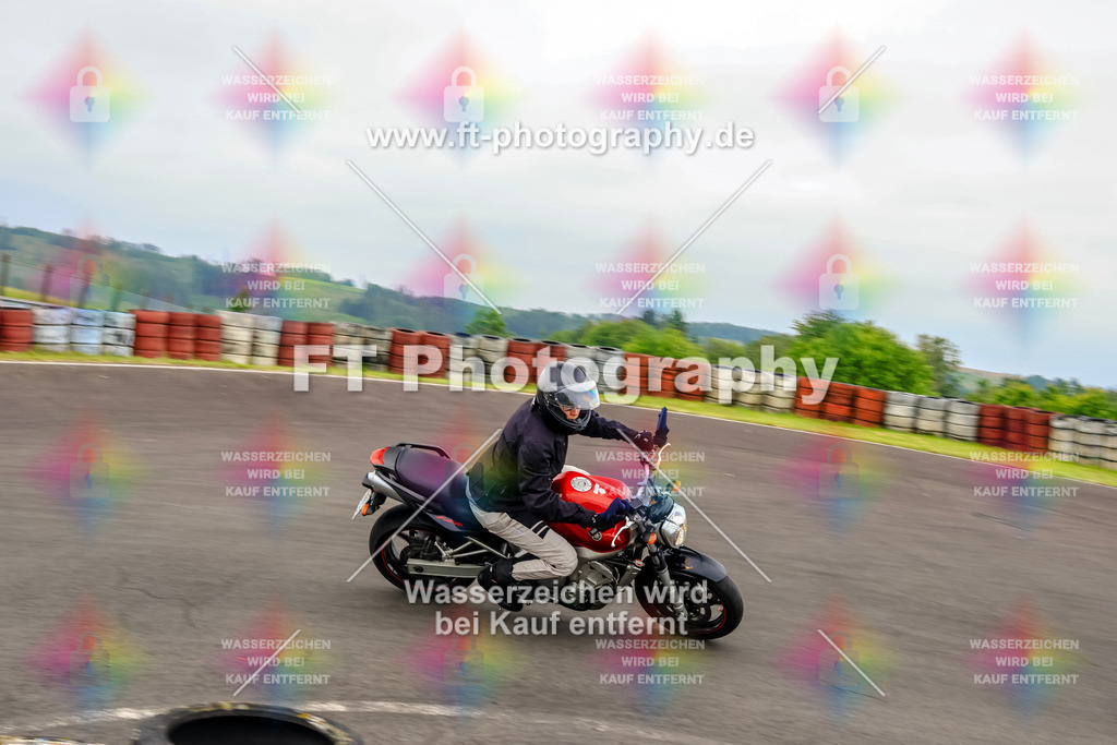 OBK-5737 | Hier findet Ihr Bilder von Touristenfahrten auf der Nürburgring Nordschleife oder von anderen Veranstaltungen die ich besucht habe. Viel Spass beim Durch Schauen 