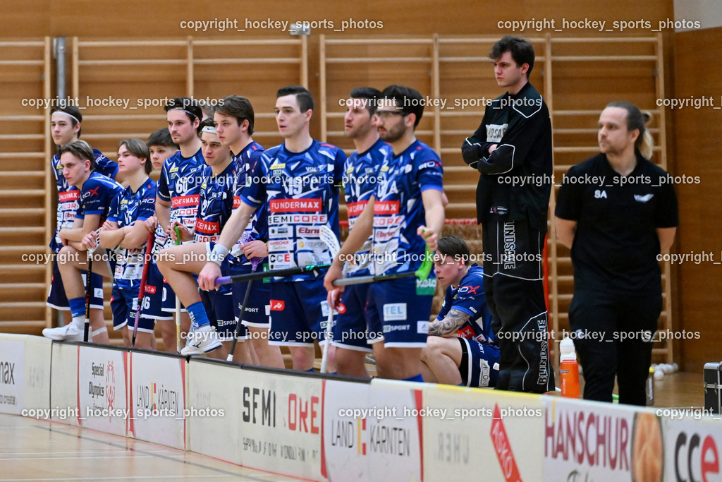 VSV Unihockey  vs. FBK Loka  | Spielerbank VSV Unihockey, Headcoach VSV Unihockey Sami Aalto, VSV Unihockey  vs. FBK Loka , VSV Unihockey  vs. FBK Loka  am 25.01.2026 in Villach (Ballspielhalle St. Martin), Austria, (Photo by Bernd Stefan)