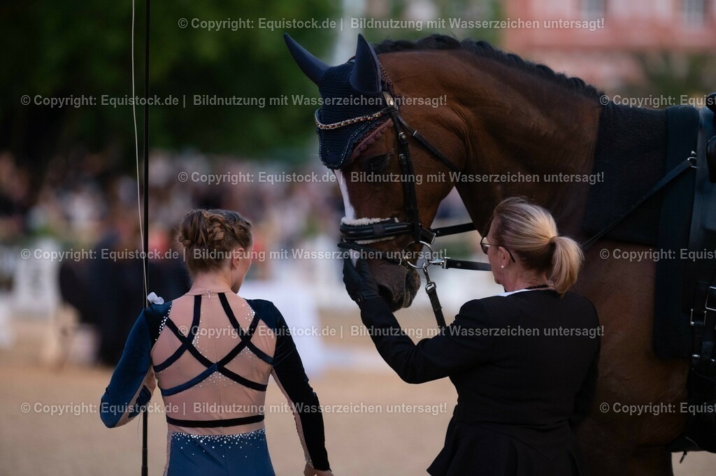 20230527_Voltigieren_NASPA_Flutlicht_0241 | equistock