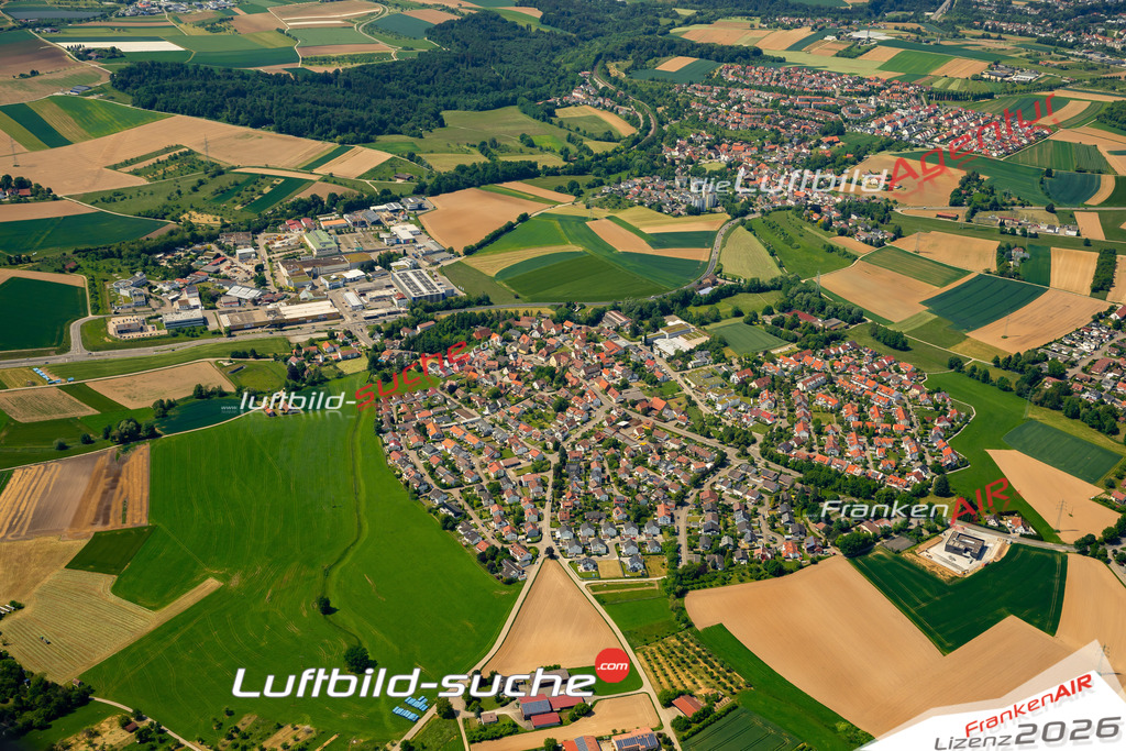 Das Luftbild zeigt Waldrems Backnang - Die Luftaufnahme wurde 2023 vom UL-Flugzeug aus erstellt ( keine Drohne ) - Hochauflösende Luftaufnahme - Für grossformatige Ausdrucke geeignet. Die Geschenkidee !Mit Lizenz und Bildrechte bestellbar
