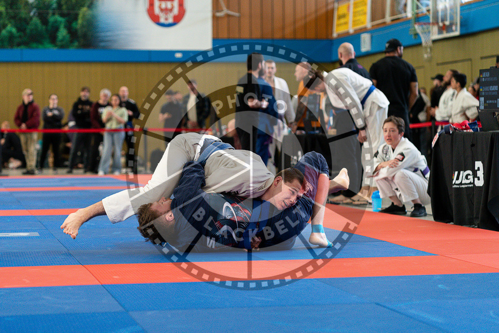 20250510PBB0904 | Athletes compete during the JJLG Berlin Open Jiu-Jitsu Championship on May 10, 2025 in Berlin, Germany. © Chiara Dazi / photoblackbelt