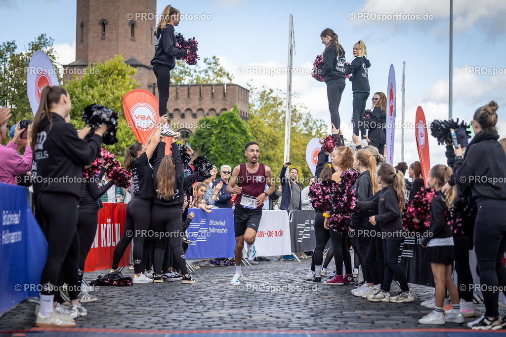 44. Kölner Brückenlauf; Koeln, 14.09.25 | Impressionen vom 44. Kölner Brückenlauf am 14.09.25 am Schokoladenmuseum in Koeln. Foto: BEAUTIFUL SPORTS/Leah Kohring