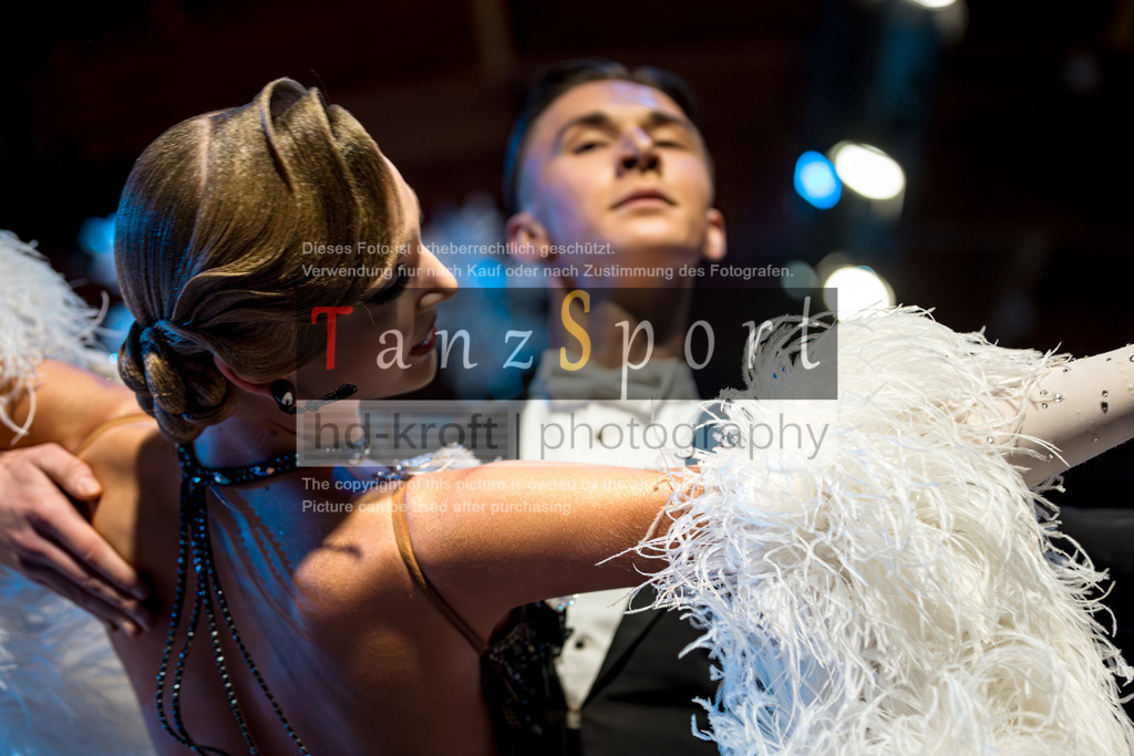 20251214_Baltic-Trophy_2801-2 | Tanzsportbilder, Standardtanz, Lateintanz, WDSF, DTV, LTVB, dancecomp, goc, hessen tanzt, blaues band der spree, walzer, tango, wiener walzer, slowfox, quickstepp, samba, rumba, cha-cha-cha, paso doble. jive, hd-kroft photography, turniertanzsport