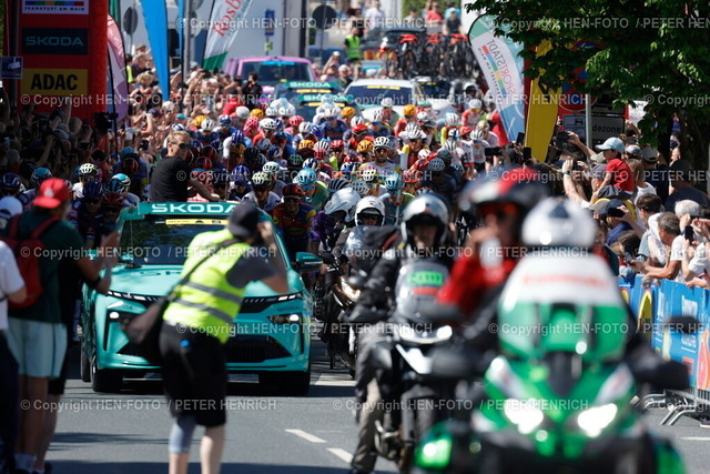 Radrennen Eschborn Frankfurt | 01.05.2025 Radsport Radrennen Eschborn Frankfurt (Main) hier Vorstellung der Teams und Start (Foto: Peter Henrich) - Realisiert mit Pictrs.com
