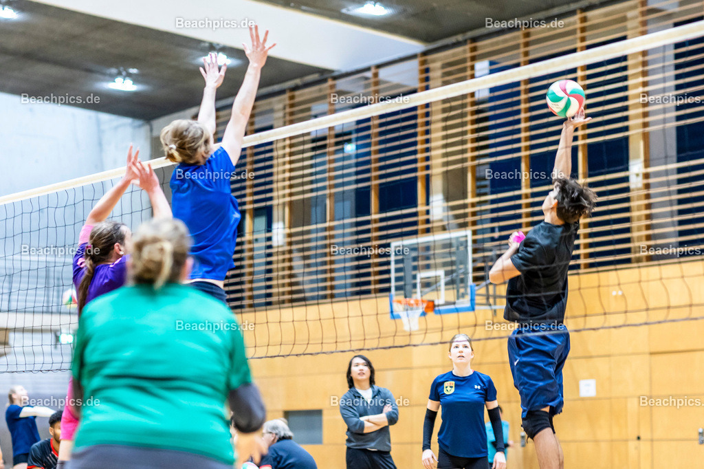 2024-00111403-3-Icke-Cup-Berlin |  16.11.2024; Berlin Foto: Gerold Rebsch - www.beachpics.de