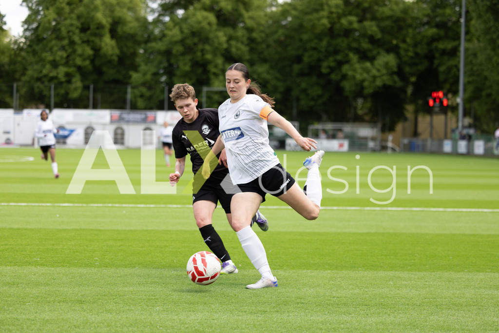 Fußball I Frauen I Saison 2025-2026 I Frauen 3. Liga | FVRZ Gruppe 2 | 18. Spieltag I Spielvereinigung Schaffhausen Damen 1 - Team Furttal Zürich I 17.05.2026 | Hochwertige Sportfotos kaufen & lizenzieren für Medien, Vereine, Agenturen & Sportler:innen. Entdecke professionelle Sportfotografie im Bildshop von Alexander Franzen. - Realisiert mit Pictrs.com