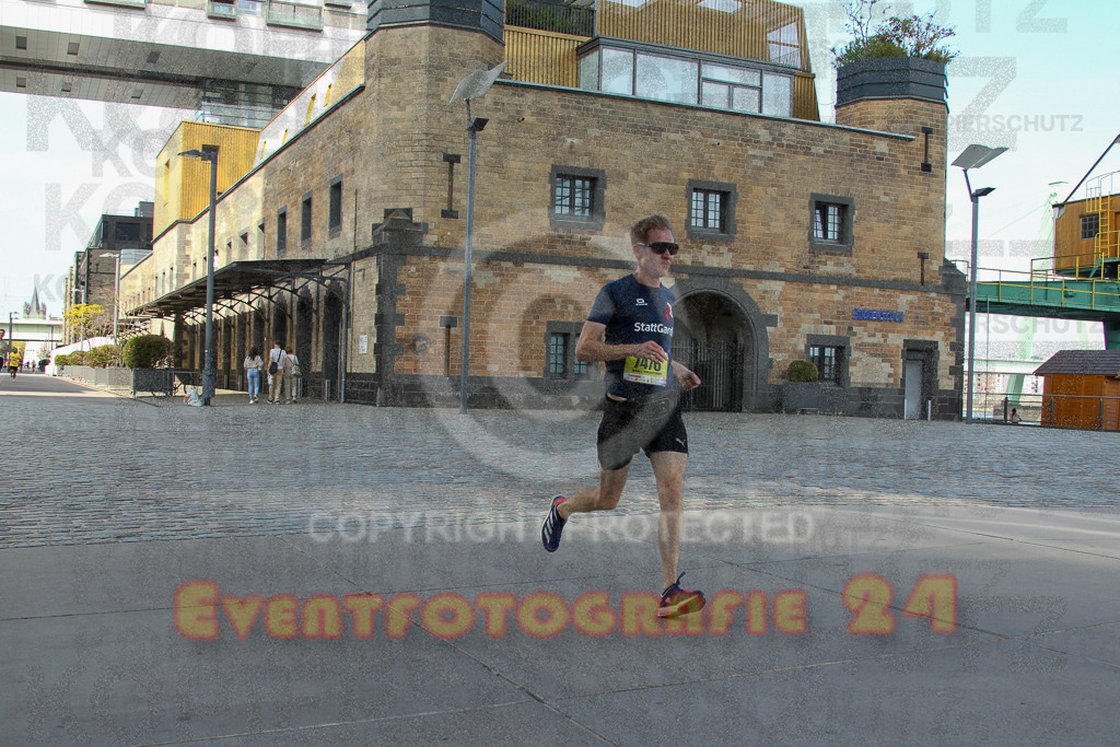 250920_1449_EV4_7237 | Sportfotografie im Rhein-Sieg Kreis, Köln, Bonn, NRW, Rheinland Pfalz, Hessen, etc. Unser Tätigkeitsfeld umfasst den Laufsport vom Volkslauf über den Marathon, Duathlon, Triathon bis zum Ultralauf wie Kölnpfad Ultra oder Schindertrail.