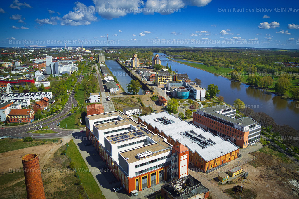 Luftbild_Magdeburg_Wissenschaftshafen_Elbarkaden_0014 | Luftbild Magdeburg Elbarkaden im Wissenschaftshafen - Realisiert mit Pictrs.com