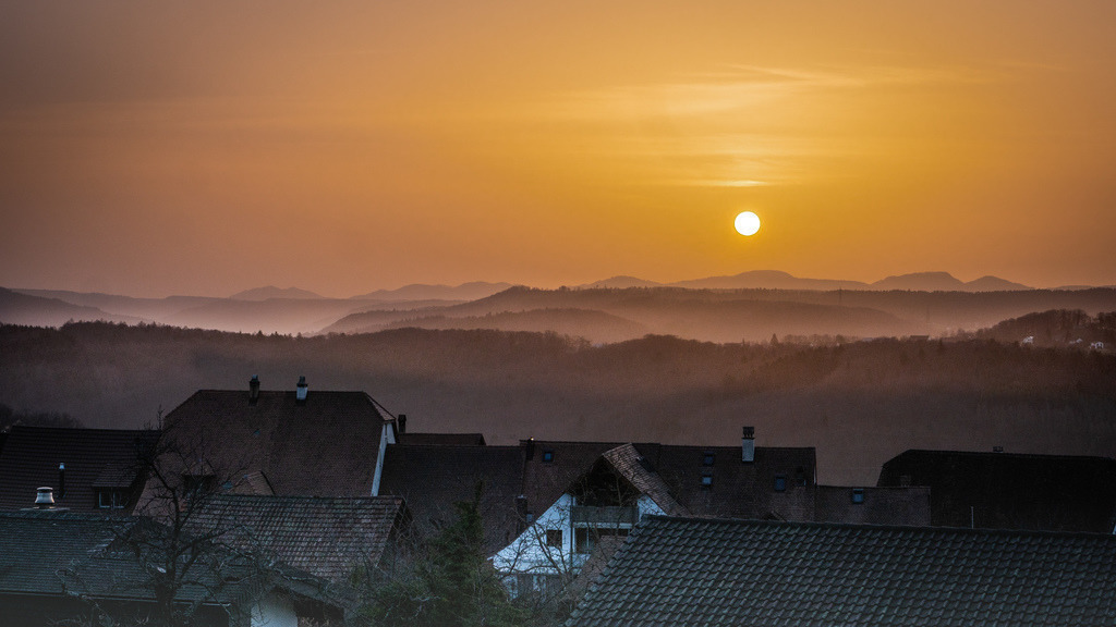 Oberhalb Nuglar Richtung Osten | Schöne Fotografien aus der Stadt und der Natur zum bestellen oder selber hochladen. Druck auf Foto, Postkarte, Kalender, FineArt Hahnemühle, Alu-Dibond , Akustikbilder zur Absorption von Schall und Lärm etc. - Realisiert mit Pictrs.com