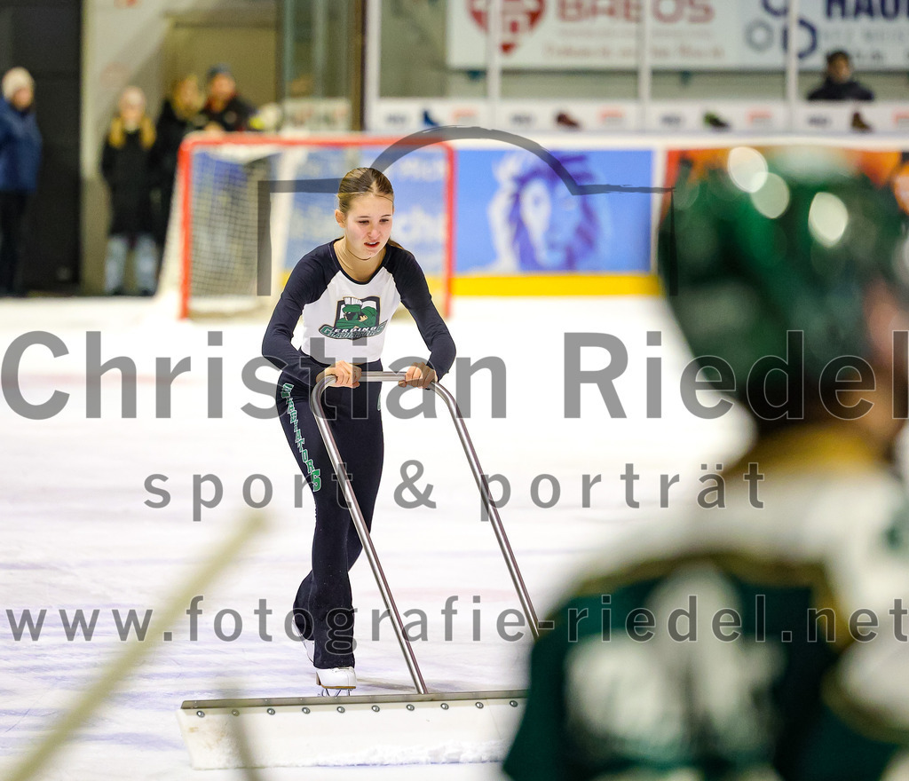 2026-01-02_098_TSV_Erding_gegen_Hoechstadt_Alligators | Erding, Deutschland, 02.01.2026:Eishockey, Oberliga Süd 2025 / 2026, 33. Spieltag, TSV Erding gegen Höchstadt Alligators, Endergebnis: 2:1Foto: Christian Riedel / fotografie-riedel.net