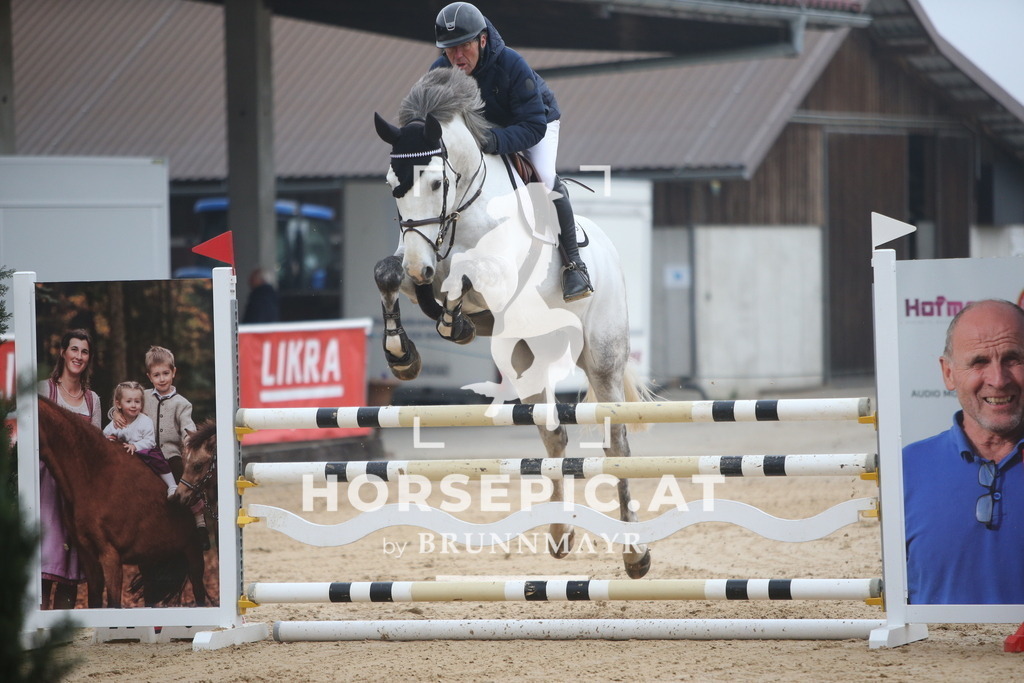 PP013370 | Willkommen bei Brunnmayr - Design & Fotografie – Ihrem Spezialisten für Reitturniere und Pferdeveranstaltungen in Oberösterreich, Salzburg und Bayern! Seit über 17 Jahren sind wir leidenschaftlich dabei.