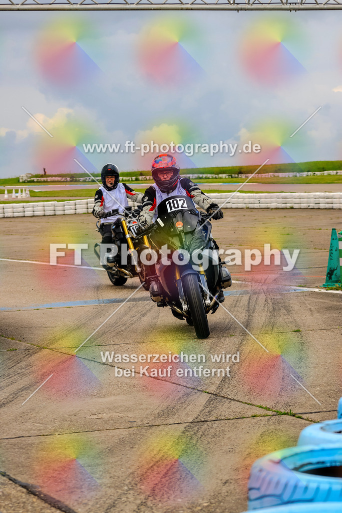 MotoTeam-9684 | Hier findet Ihr Bilder von Touristenfahrten auf der Nürburgring Nordschleife oder von anderen Veranstaltungen die ich besucht habe. Viel Spass beim Durch Schauen 