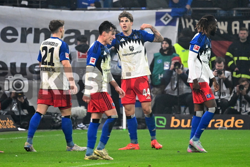 KBS Picture_HSV-WerderBremen_023 | HSV Torjubel zum 2:1 Torschuetze ist Vuskovic Luka (HSV) ,Sportplatz :  Volksparkstadion, - Realisiert mit Pictrs.com