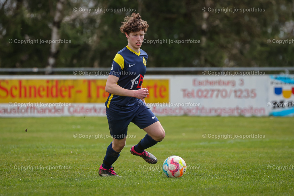 BQ3I3050 | 23.04.2023; Kreisliga C Dillenburg; Rasenplatz Hirzenhain; SSV Hirzenhain - SSG Breitscheid II; Ergebnis: 5:0 (3:0)