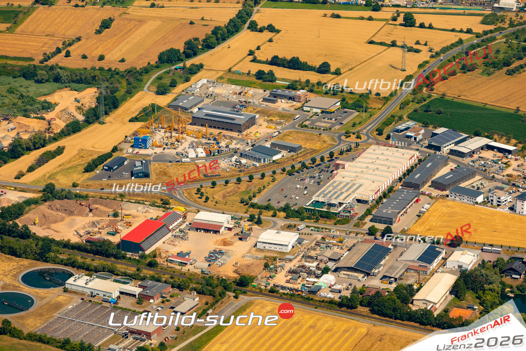 Das Luftbild zeigt : Gewerbegebiet Kleinwallstadt - Die Luftaufnahme wurde 2023 vom UL-Flugzeug aus erstellt ( keine Drohne ) - Hochauflösende Luftaufnahme - Für grossformatige Ausdrucke geeignet. Die Geschenkidee !Mit Lizenz und Bildrechte bestellbar