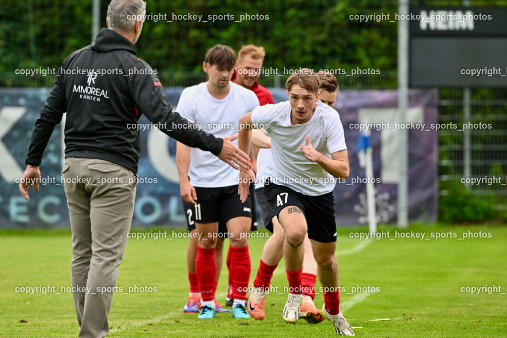 SAK vs. ATUS Ferlach | #47 Jano Maria Candussi ATUS Ferlach, Headcoach ATUS Ferlach Darko Djukic, SAK vs. ATUS Ferlach, SAK vs. ATUS Ferlach am 01.08.2025 in Klagenfurt (Sportpark Welzenegg), Austria, (Photo by Bernd Stefan)