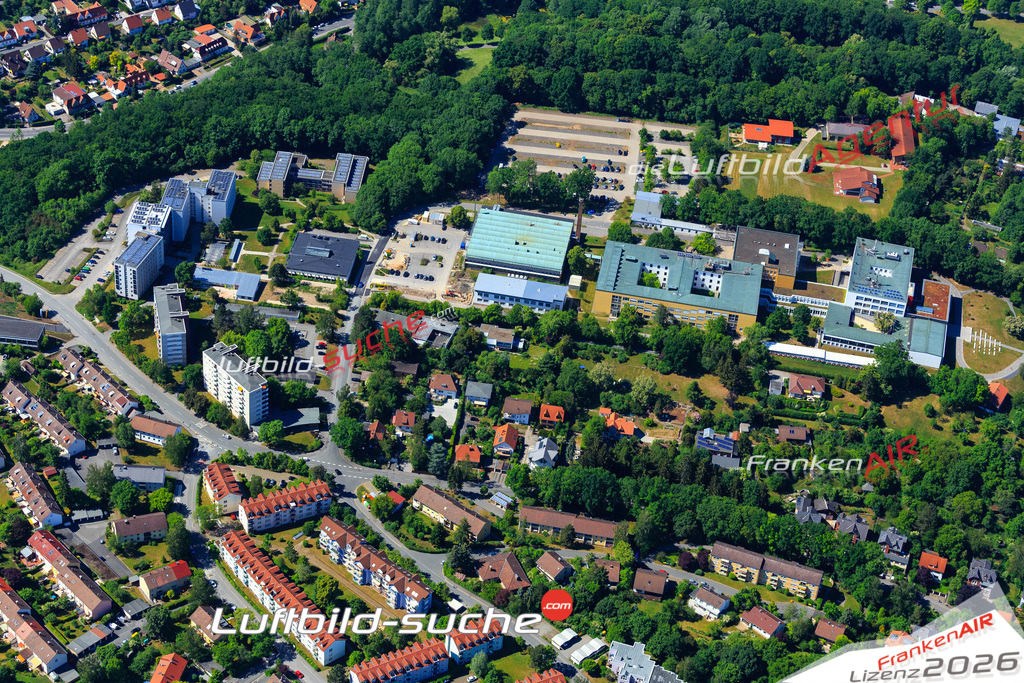Die Luftaufnahme der Stadt Coburg wurde vom UL-Flugzeug heraus erstellt ( keine Drohne )- hohe Auflösung für beste Qualität