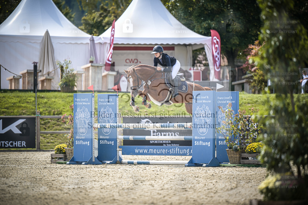 DOS_6029 | Entdecke hochwertige Reitturnierfotos von Foto Oger. Professionell, emotional und authentisch – jetzt Lieblingsmomente im Shop bestellen. - Realisiert mit Pictrs.com