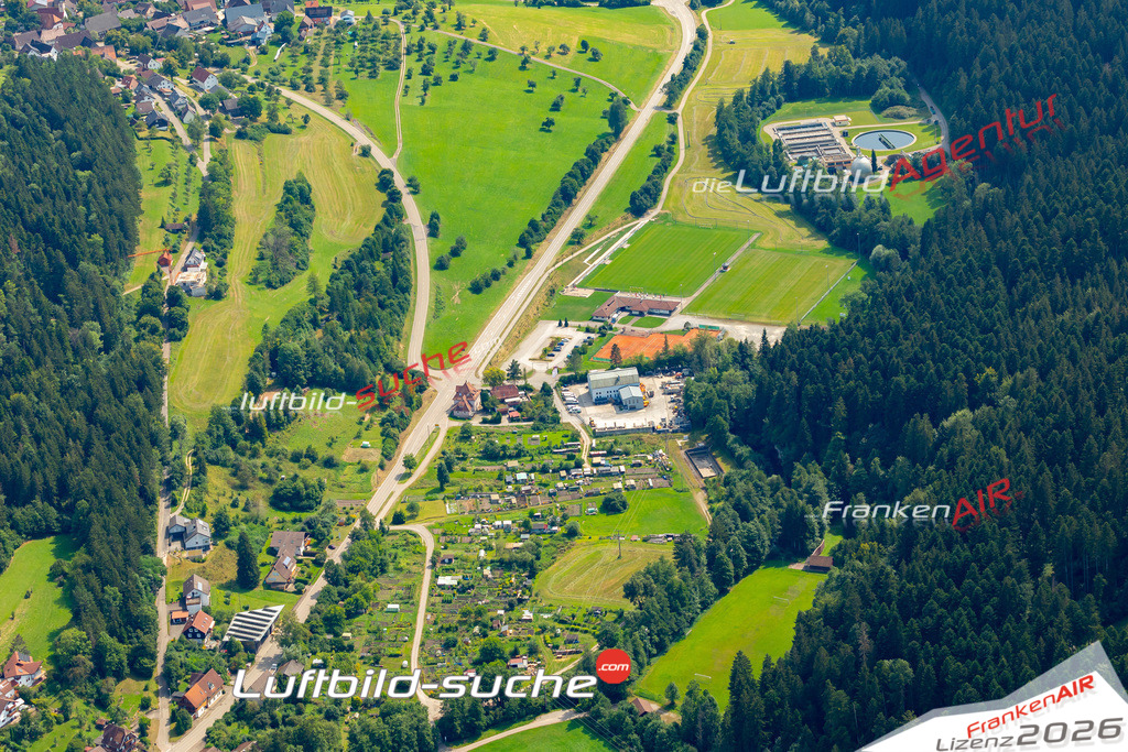 Das Luftbild zeigt :  Glatten - Die Luftaufnahme wurde 2024 vom UL-Flugzeug aus erstellt ( keine Drohne ) - Hochauflösende Luftaufnahme - Für grossformatige Ausdrucke geeignet. Die Geschenkidee !Mit Lizenz und Bildrechte bestellbar