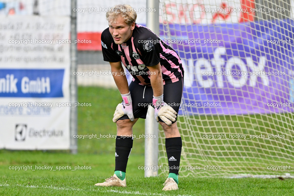 WSG Radenthein vs. FC Nussdorf Debant | #17 Manuel Josef Ambrosch WSG Radenthein, WSG Radenthein vs. FC Nussdorf Debant, WSG Radenthein vs. FC Nussdorf Debant am 26.10.2024 in Radenthein (Sportplatz Radenthein), Austria, (Photo by Bernd Stefan)
