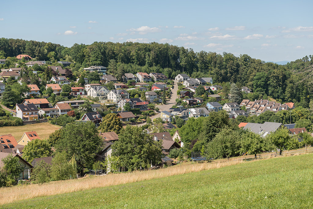 Wohnquartier | in Lupsingen, Baselland, Schweiz - Realisiert mit Pictrs.com