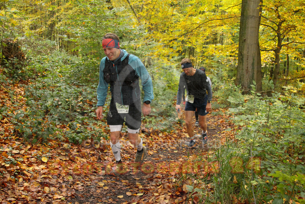 251026_1221_EV4_4868 | Sportfotografie im Rhein-Sieg Kreis, Köln, Bonn, NRW, Rheinland Pfalz, Hessen, etc. Unser Tätigkeitsfeld umfasst den Laufsport vom Volkslauf über den Marathon, Duathlon, Triathon bis zum Ultralauf wie Kölnpfad Ultra oder Schindertrail.