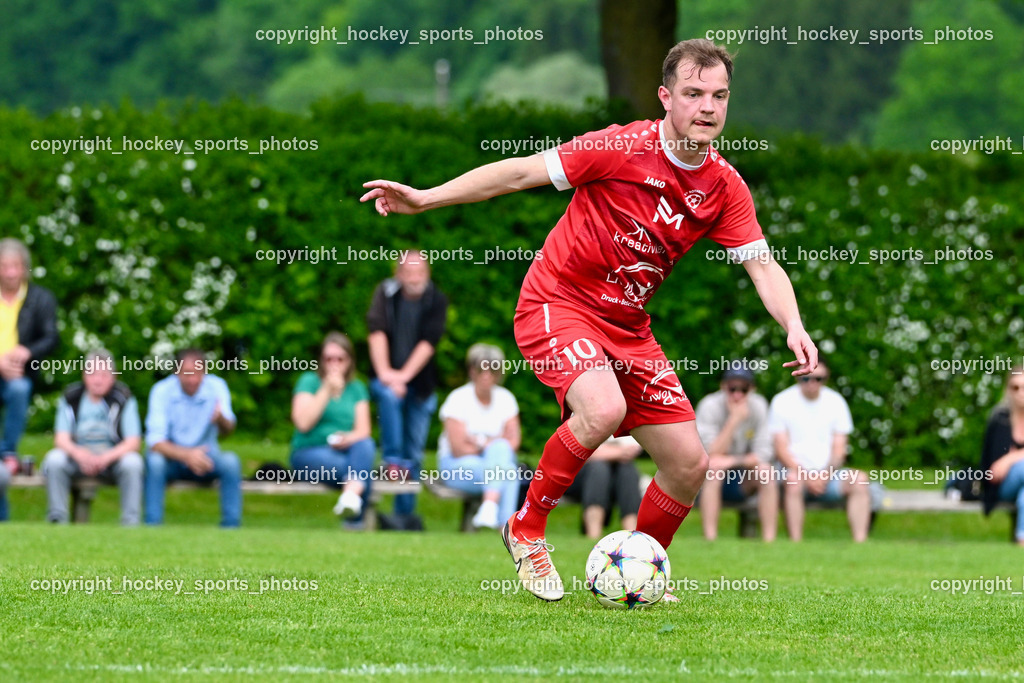 SV Rothenthurn vs. FC Nussdorf Debant | #10 Thomas Platzer SV Rothenthurn, SV Rothenthurn vs. FC Nussdorf Debant, SV Rothenthurn vs. FC Nussdorf Debant am 04.05.2025 in Rothenthurn (Sportplatz Rothenthurn), Austria, (Photo by Bernd Stefan)