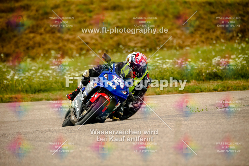 Chambley Juli-0963 | Hier findet Ihr Bilder von Touristenfahrten auf der Nürburgring Nordschleife oder von anderen Veranstaltungen die ich besucht habe. Viel Spass beim Durch Schauen 