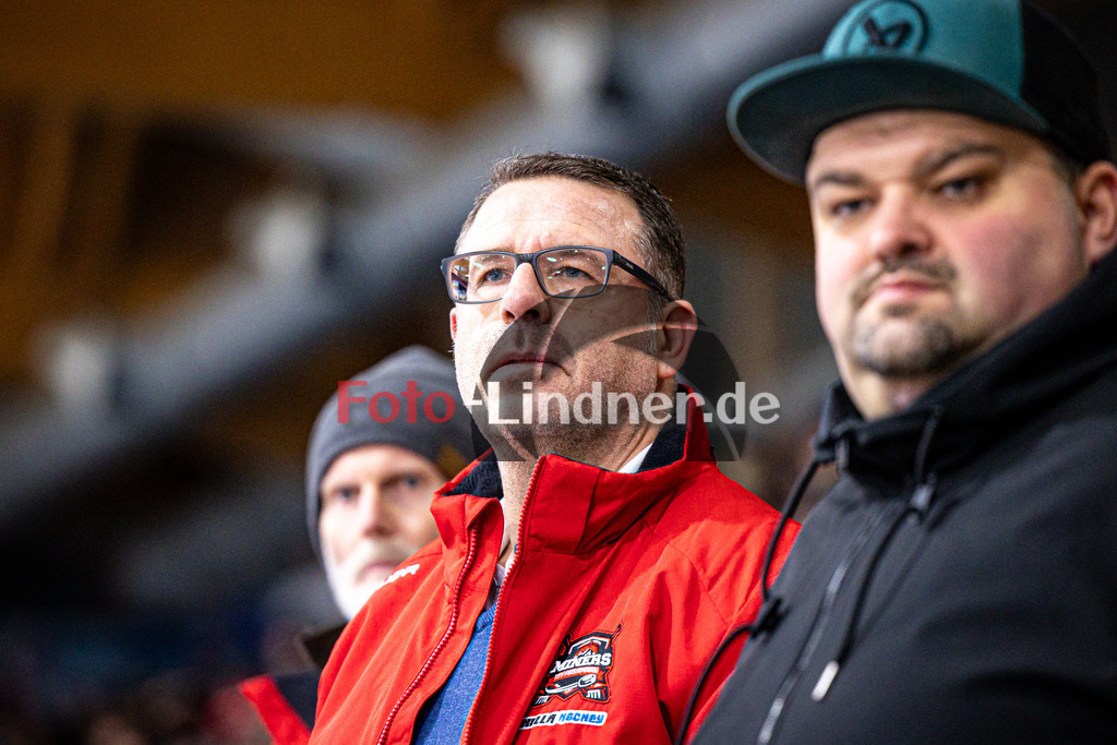 TSV Peißenberg MINERS gegen VfE Ulm/Neu Ulm DEVILS | Eishockey Bayernliga Herren Vorrunde 2024/25, TSV Peißenberg MINERS gegen VfE Ulm/Neu Ulm DEVILS, 20250105,Andreas BECHER (MINERS Trainer) Portrait,2025-01-05 in Peißenberg (Eisstadion Peißenberg)Andreas BECHER (MINERS Trainer)Copyright: WolfgangxLindner foto-lindner.de